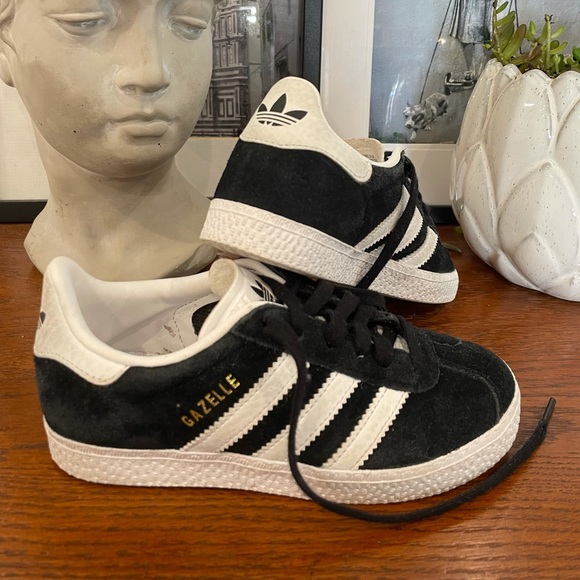 Adidas Gazelle Kids Suede Sneakers - Size US 12 - Picture 3 of 6